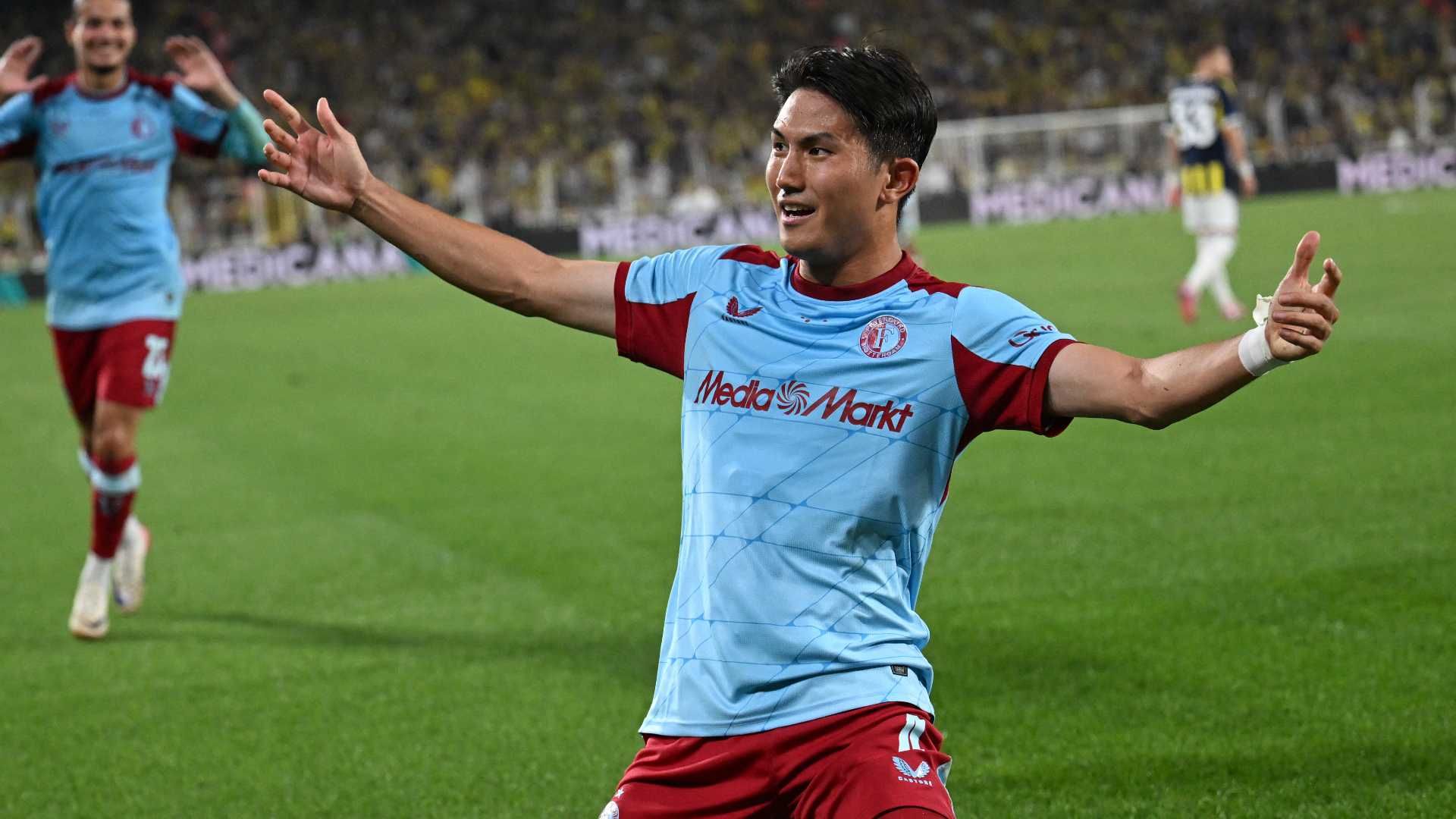 渡辺剛の豪快ボレー弾含む2得点も及ばず…フェイエノールトが